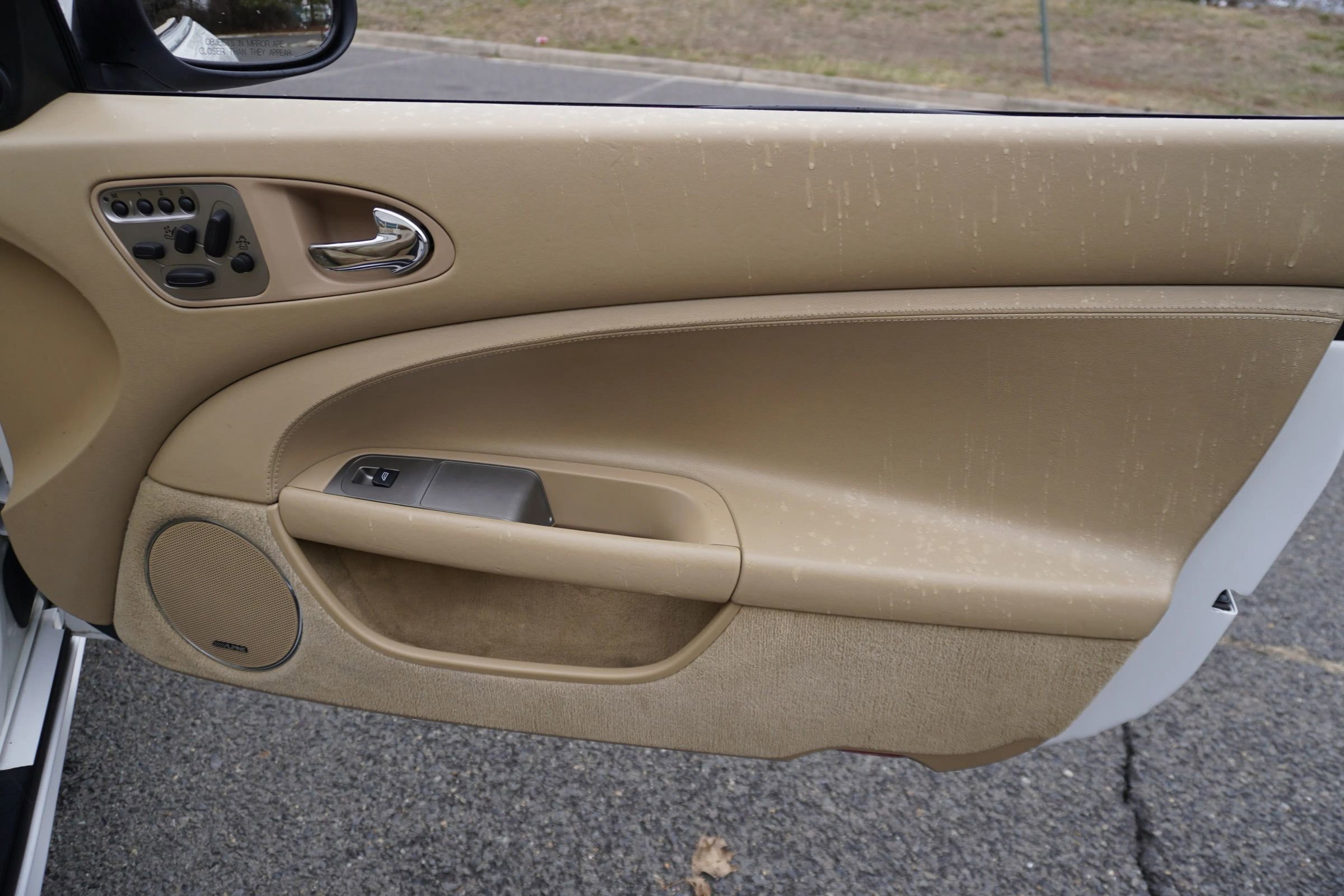 Used 2007 Jaguar XK Convertible image 16