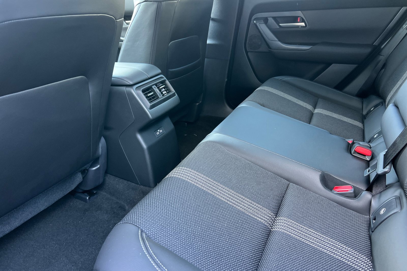 New 2025 MAZDA CX-50 2.5 Hybrid w/ Preferred Pkg image 13
