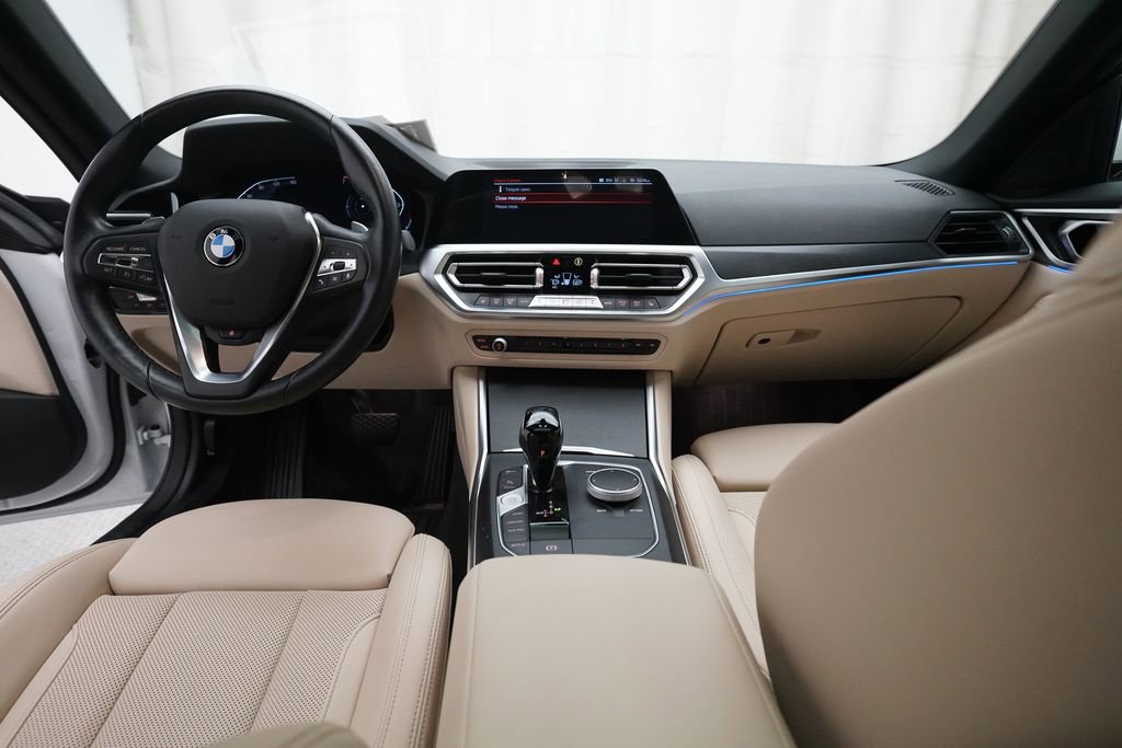 Used 2023 BMW 430i Gran Coupe xDrive w/ M Sport Package AWD/4WD image 5