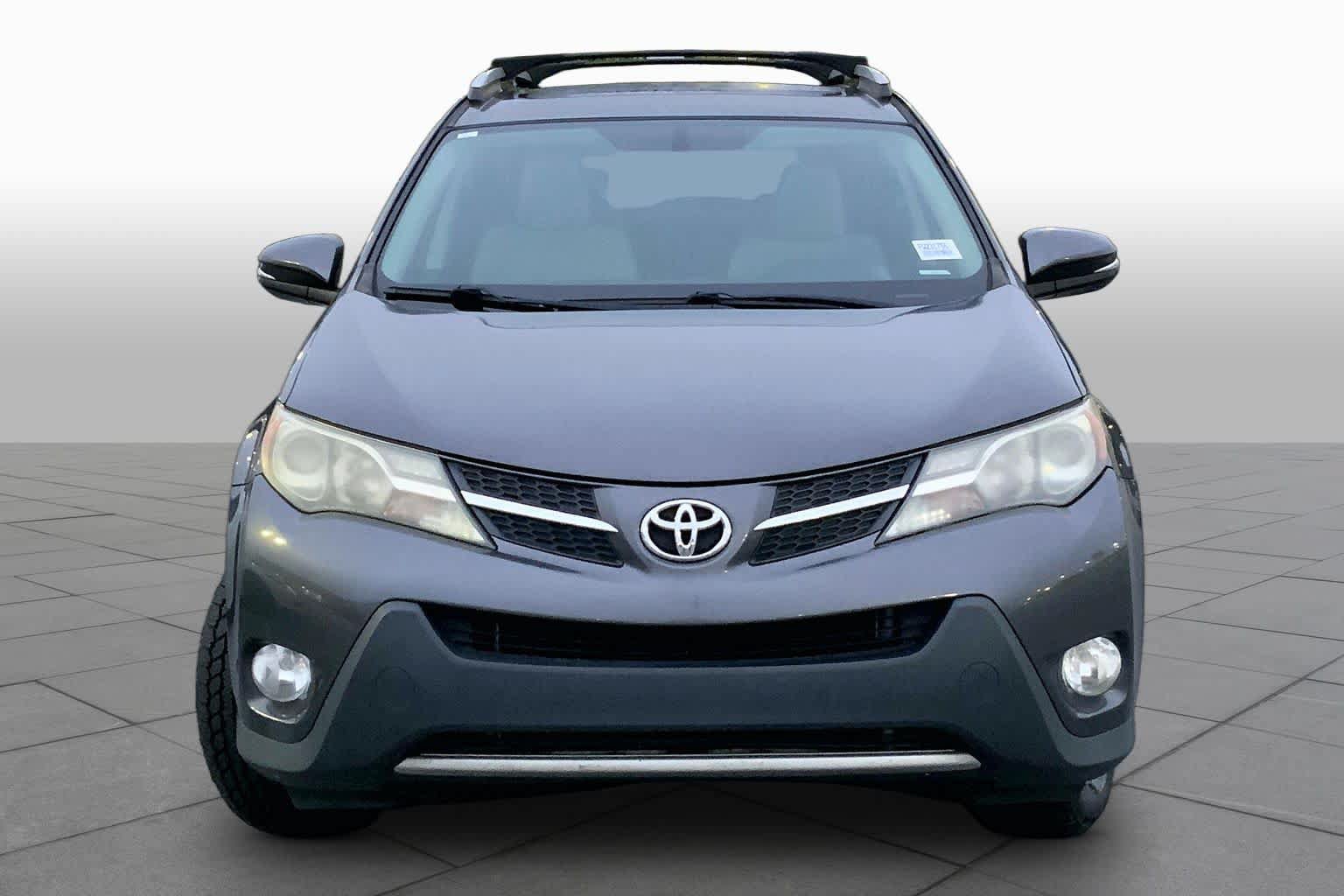 Used 2015 Toyota RAV4 XLE AWD/4WD image 3