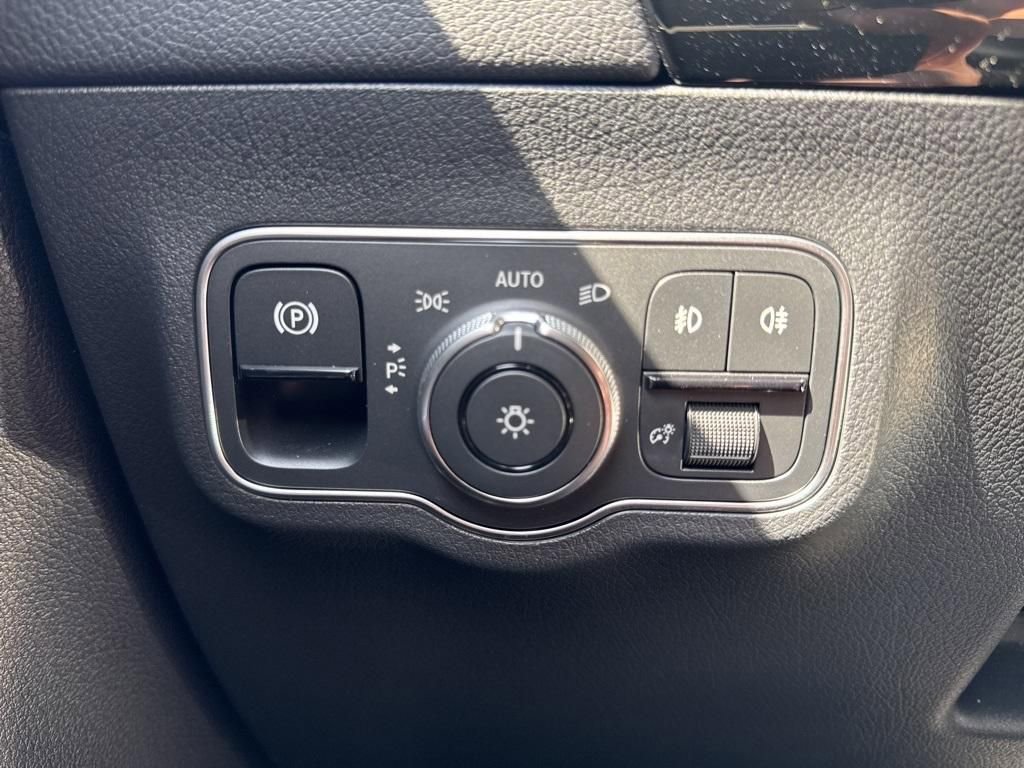Used 2026 Mercedes-Benz GLA 250 4MATIC image 31