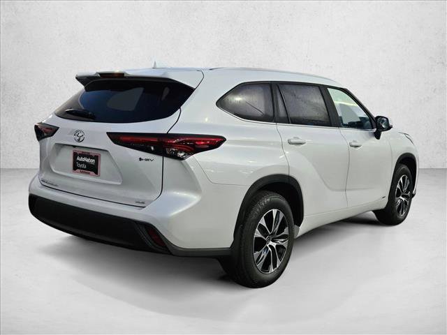 New 2026 Toyota Highlander XLE AWD/4WD image 2