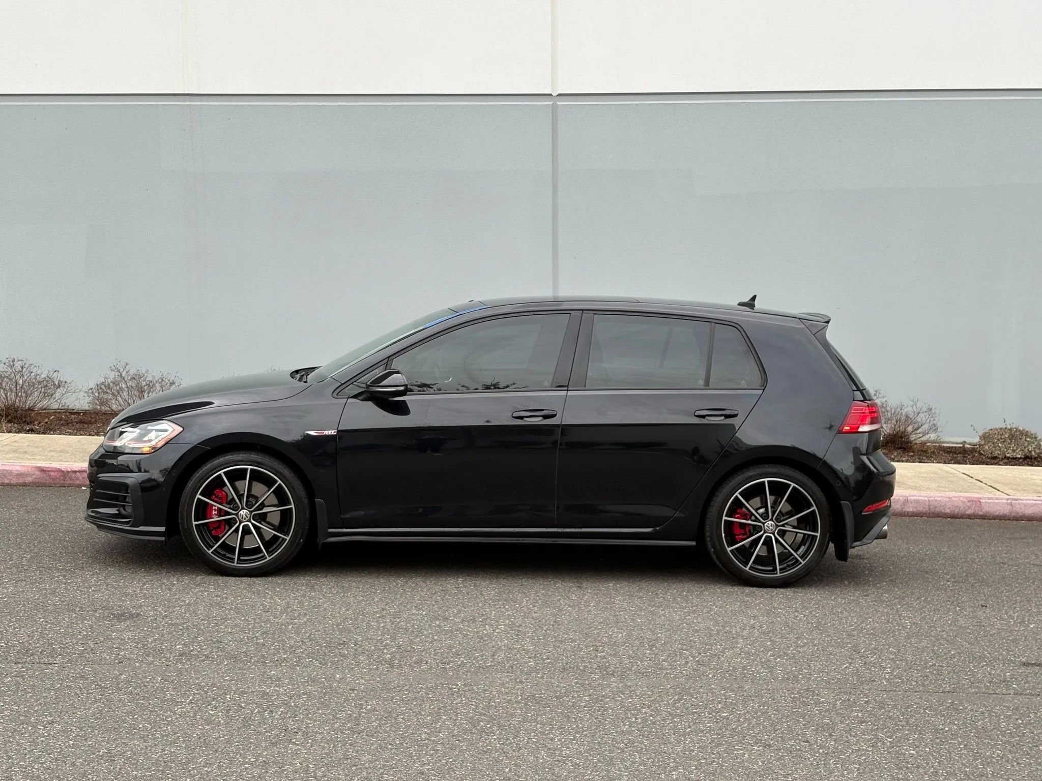 Used 2021 Volkswagen GTI Autobahn image 6