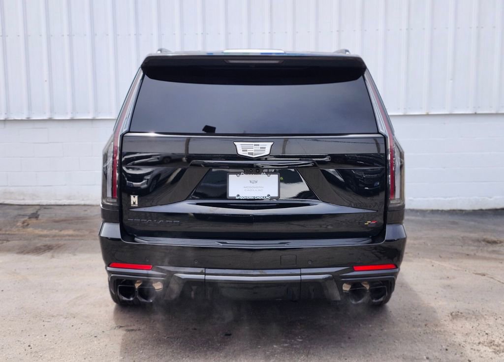 Certified 2025 Cadillac Escalade V w/ LPO, Floor Liner Package image 4