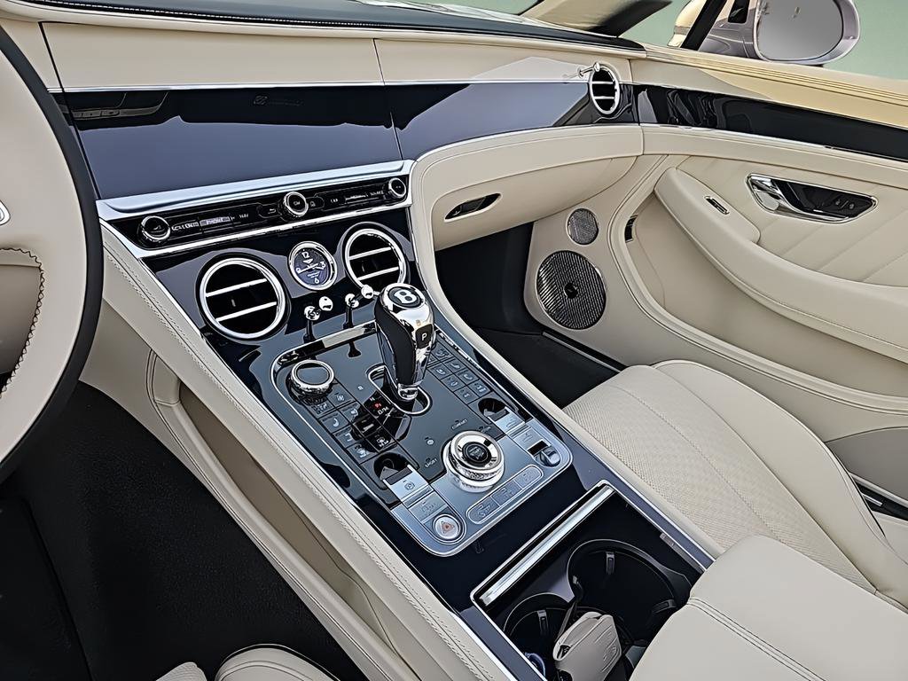 New 2024 Bentley Continental GT V8 image 33