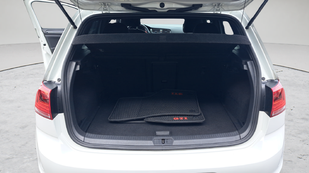Used 2017 Volkswagen GTI Sport FWD image 26