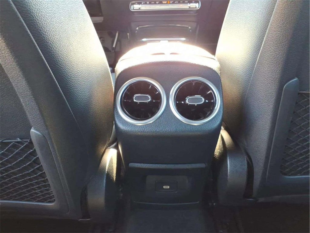 Used 2025 Mercedes-Benz CLA 250 image 14