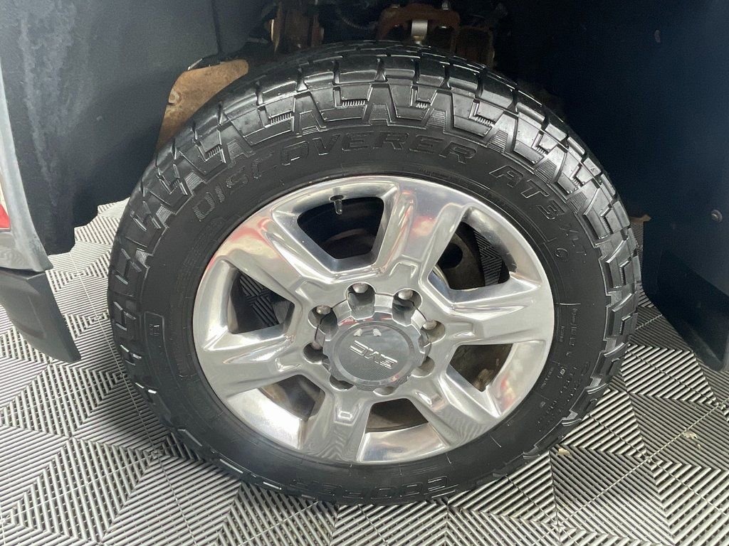 Used 2018 GMC Sierra 2500 SLT w/ Duramax Plus Package image 12