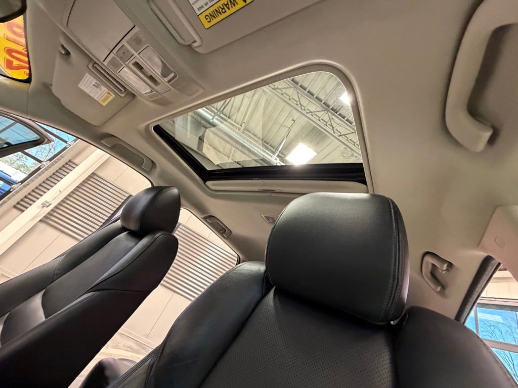 Used 2018 MAZDA CX-9 Touring w/ Touring Premium Package image 11