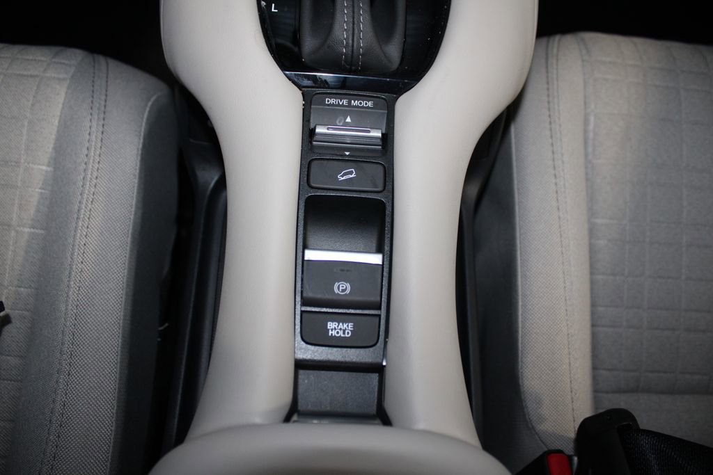 Used 2026 Honda HR-V LX image 29