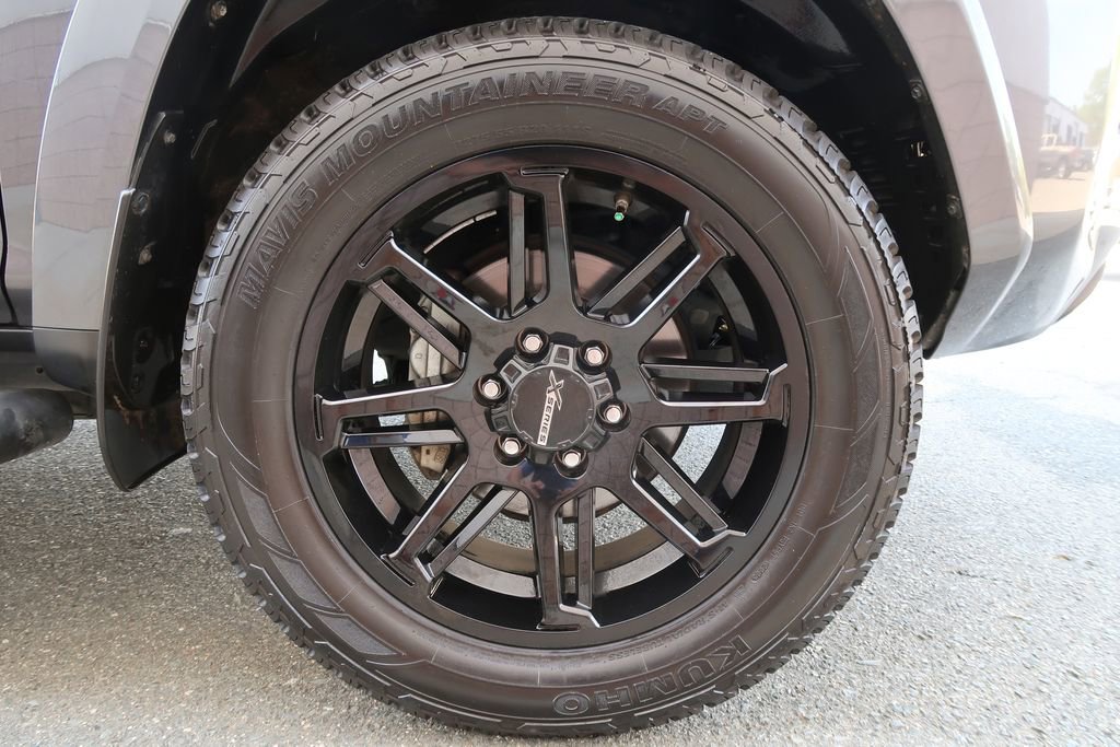 Used 2021 Toyota 4Runner SR5 image 41