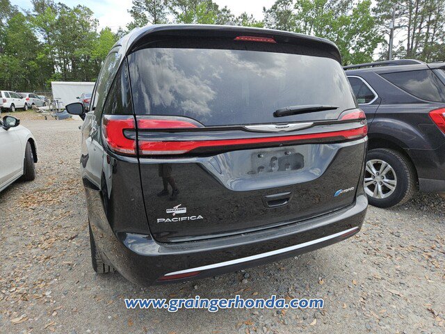 Used 2024 Chrysler Pacifica Pinnacle image 9