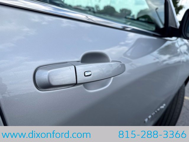 Used 2022 Chevrolet Equinox LT FWD image 11