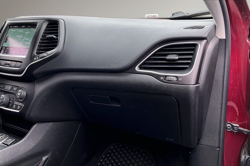 Used 2021 Jeep Cherokee Trailhawk w/ Sun, Sound & Nav Group AWD/4WD image 25