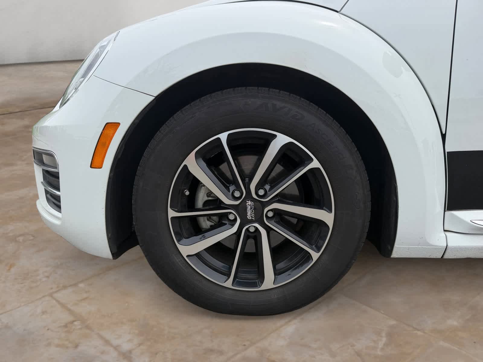 Used 2019 Volkswagen Beetle 2.0T S FWD image 25