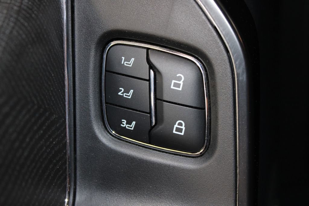 Used 2025 Ford F350 Platinum image 44