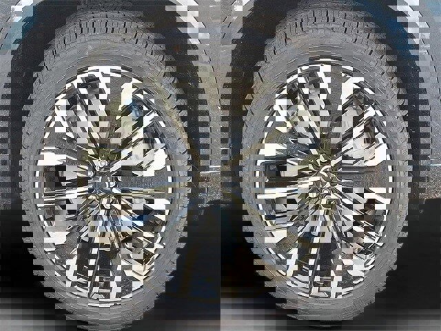 New 2026 Volvo XC90 B6 Plus w/ Protection Package Premier image 6