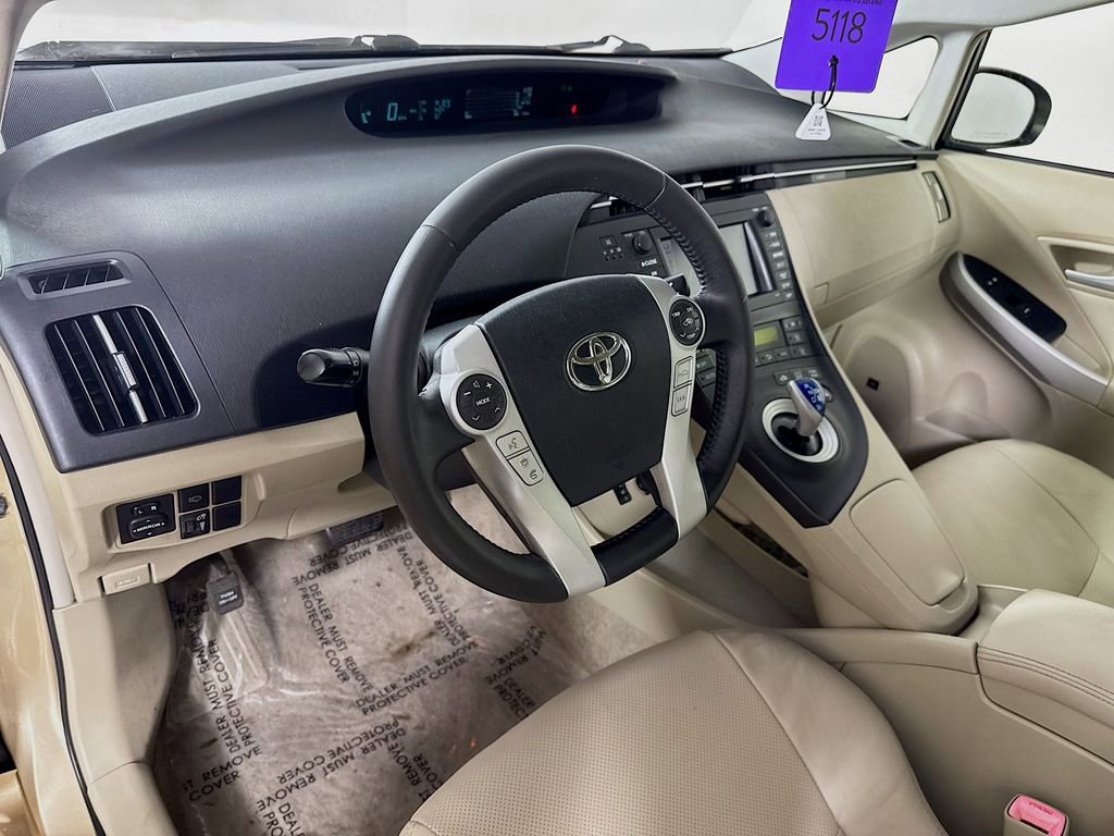 Used 2011 Toyota Prius Five w/ Advanced Technology Pkg image 9