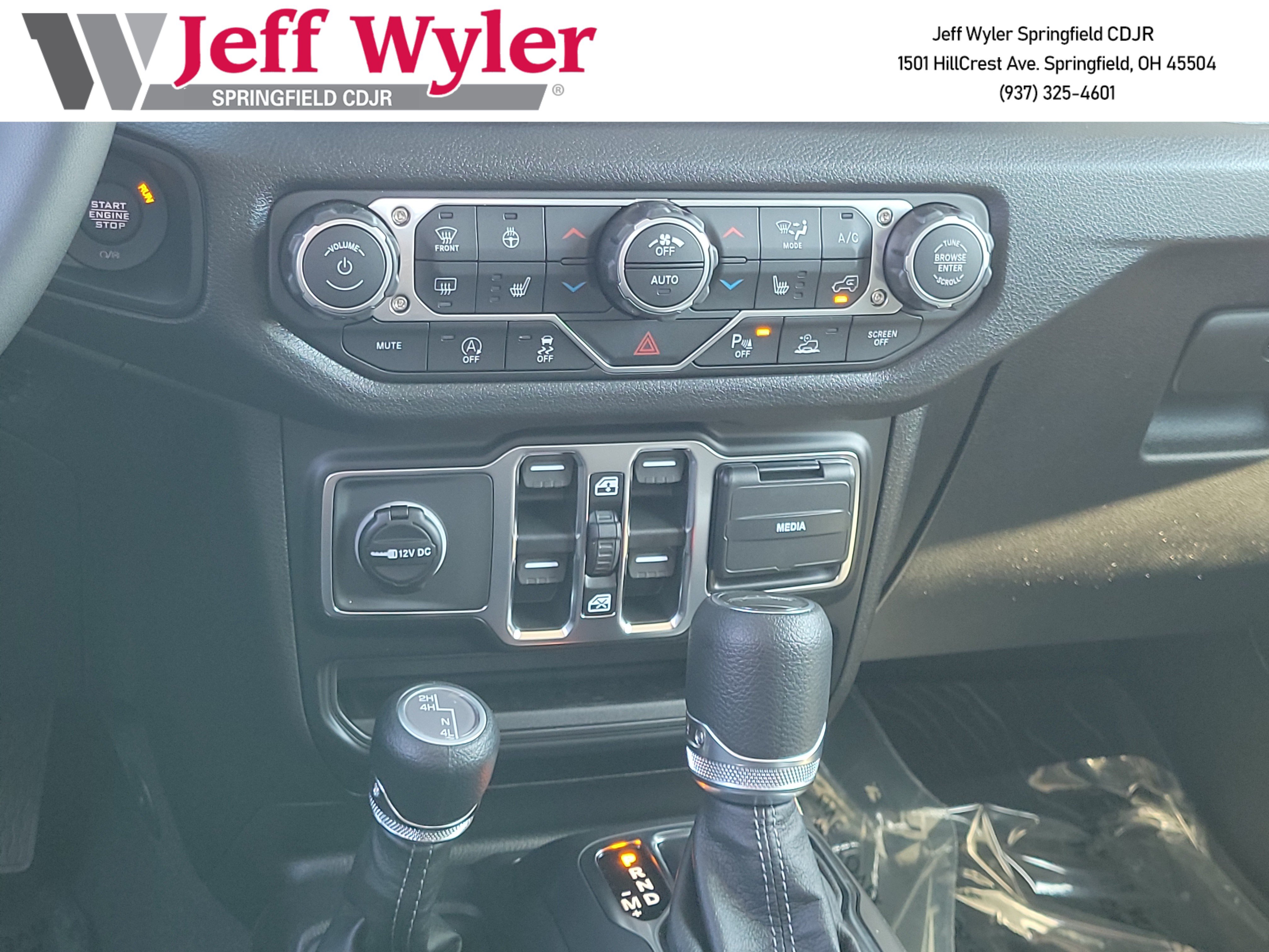 New 2026 Jeep Gladiator Sport AWD/4WD image 12