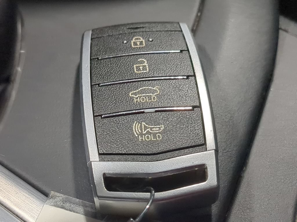 Used 2019 Genesis G70 2.0T Advanced w/ Dynamic Package AWD/4WD image 40