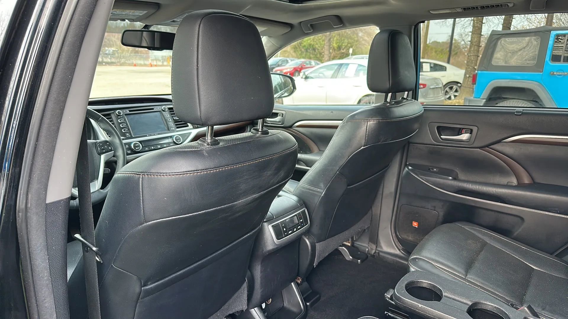 Used 2016 Toyota Highlander Limited image 16