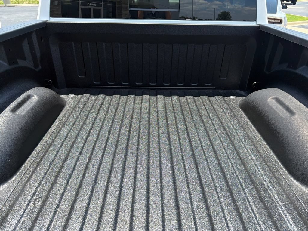 Used 2025 RAM 1500 Big Horn AWD/4WD image 6