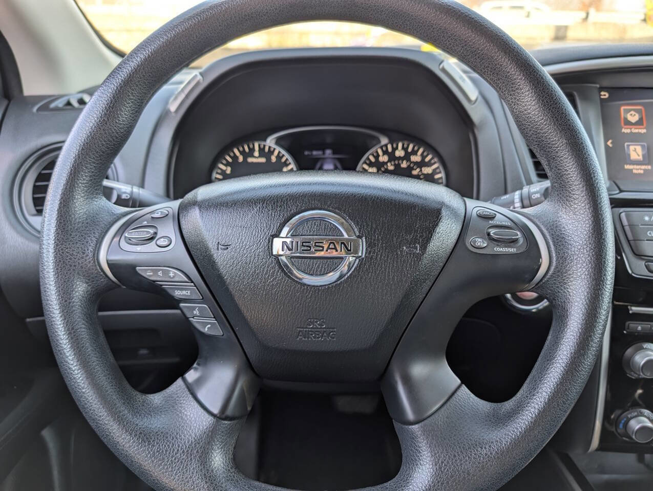 Used 2017 Nissan Pathfinder S image 25