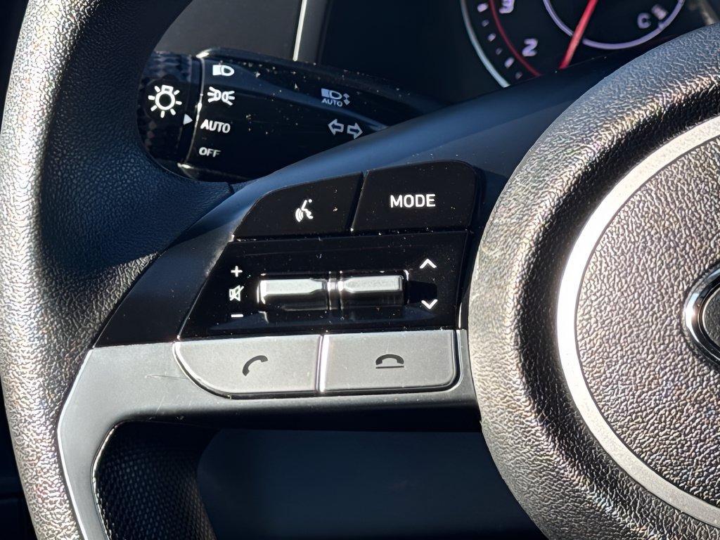 Used 2021 Hyundai Elantra SEL FWD image 14