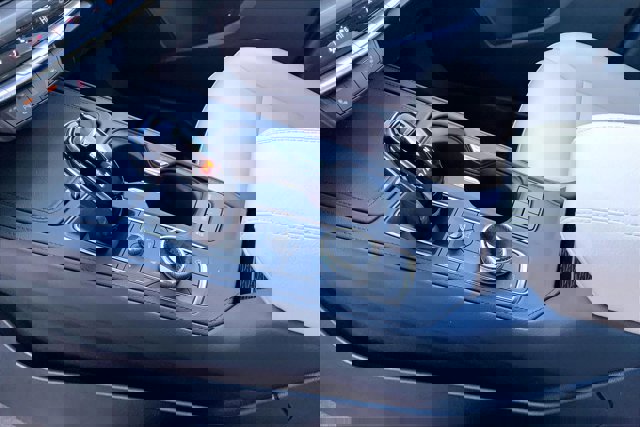 Used 2024 Cadillac XT4 Luxury image 17