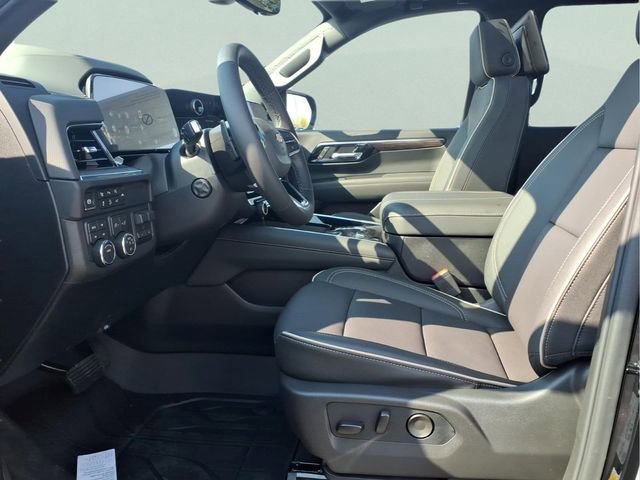 New 2026 Chevrolet Suburban Premier AWD/4WD image 17
