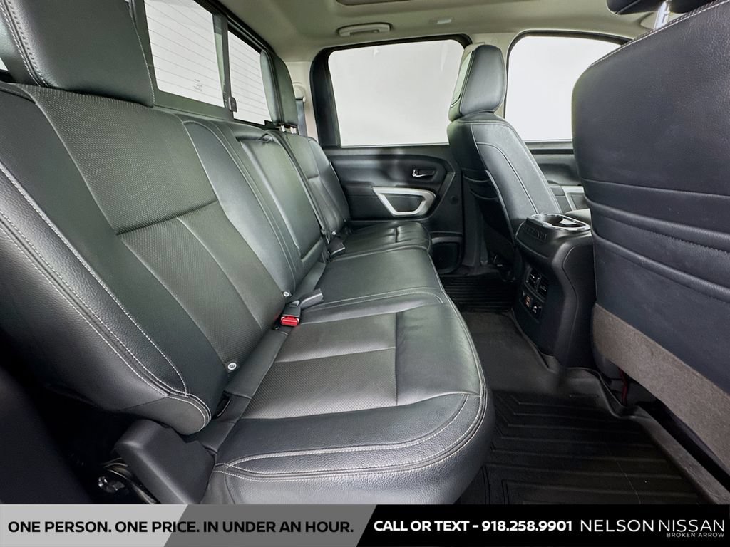 Used 2020 Nissan Titan SL w/ Moonroof Package AWD/4WD image 30