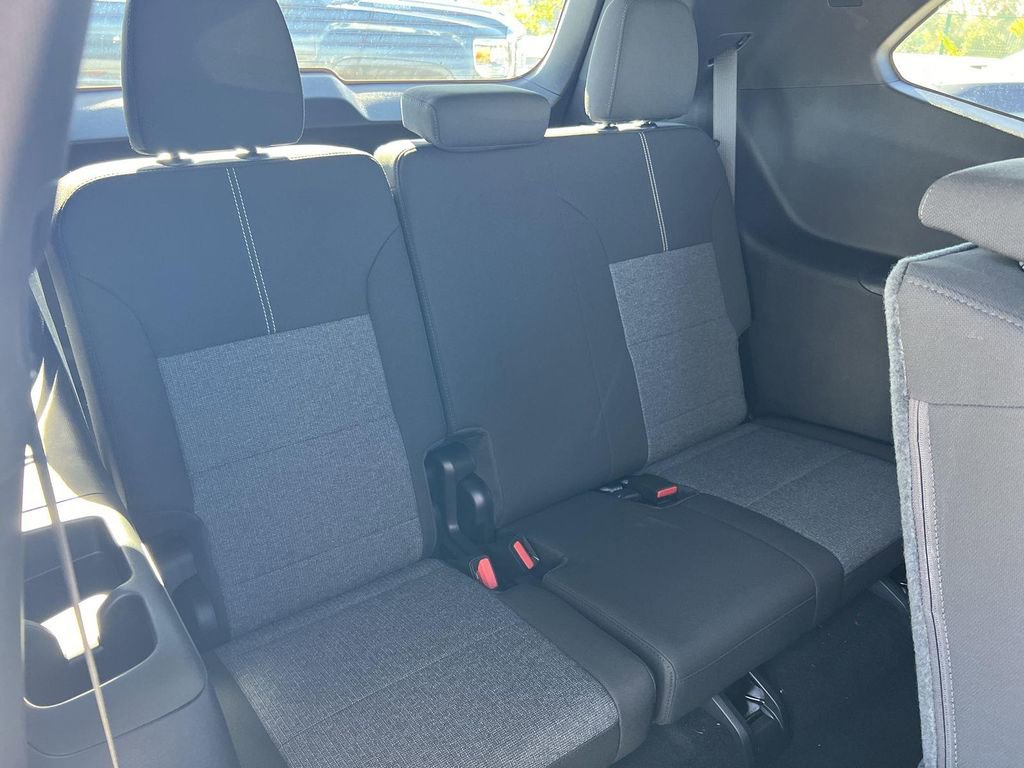 New 2026 GMC Acadia Elevation image 29