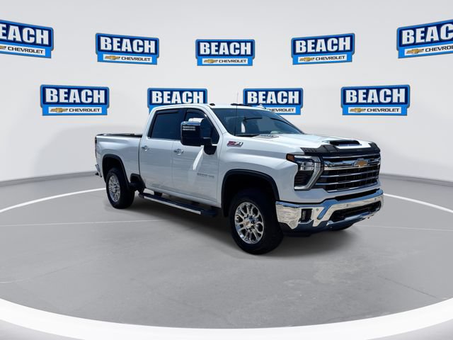 Used 2025 Chevrolet Silverado 2500 LTZ w/ LTZ Convenience Package AWD/4WD image 2