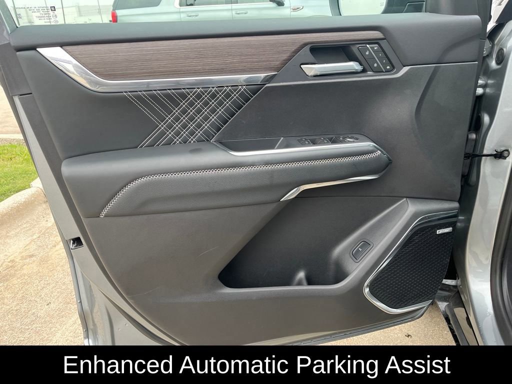 New 2026 GMC Acadia Denali w/ Super Cruise Package image 13