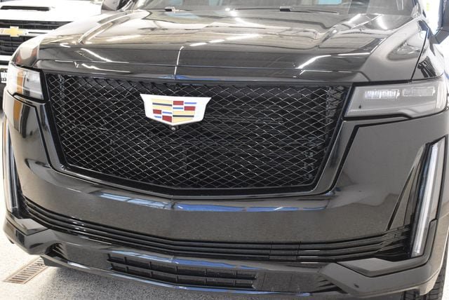 Used 2023 Cadillac Escalade ESV Sport Platinum AWD/4WD image 14