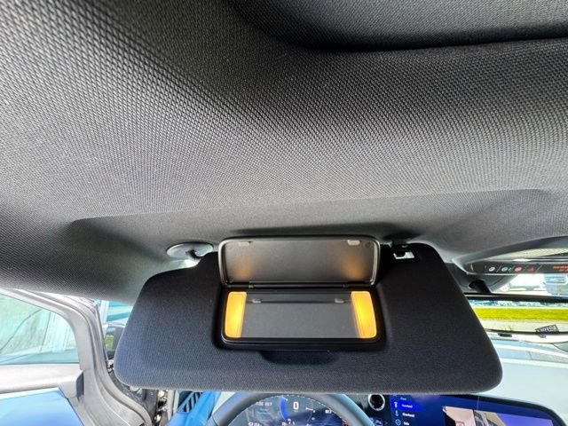 New 2025 Chevrolet Equinox EV LT w/ Convenience Package II image 33