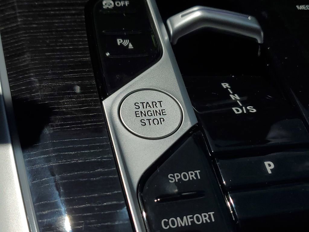 Used 2025 BMW X5 sDrive40i w/ M Sport Package image 33