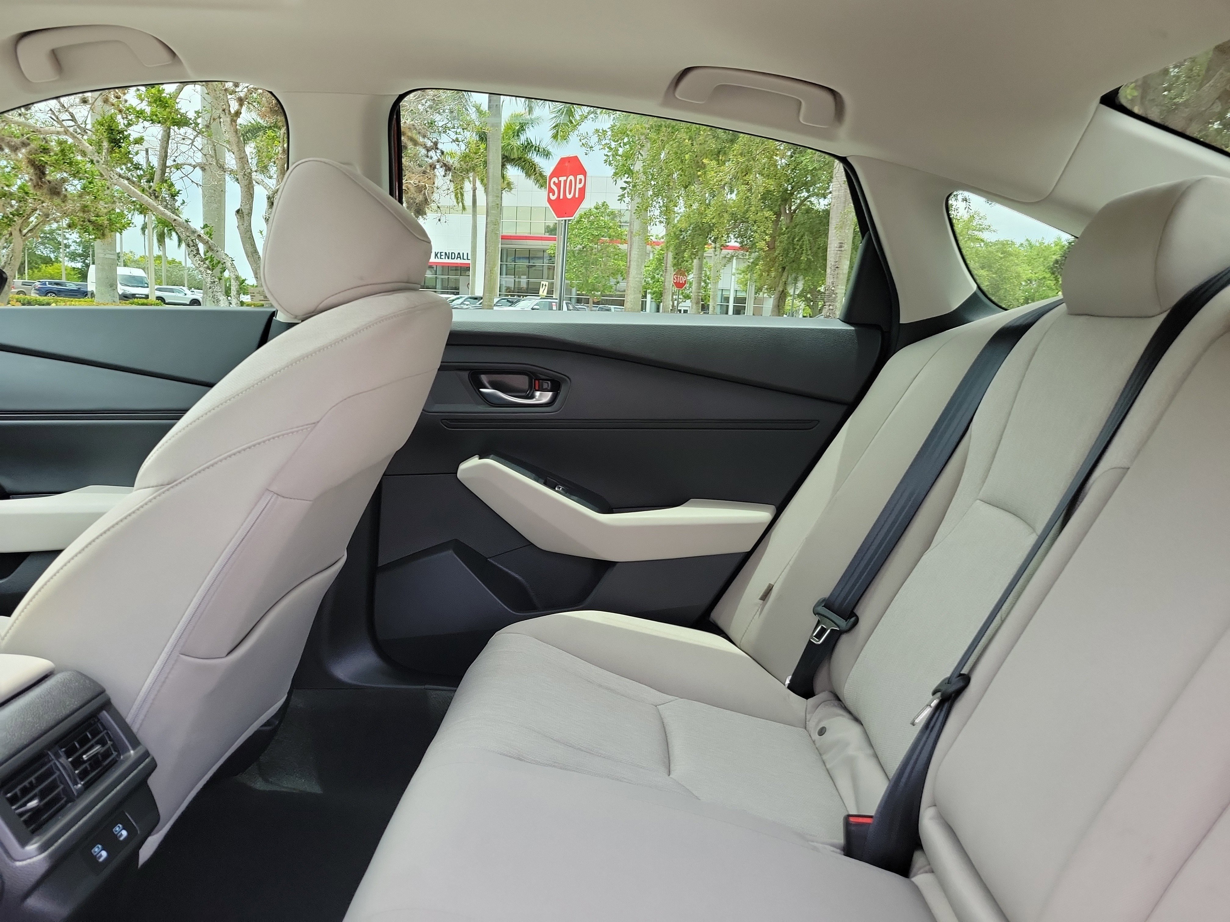 Used 2025 Honda Accord SE image 16
