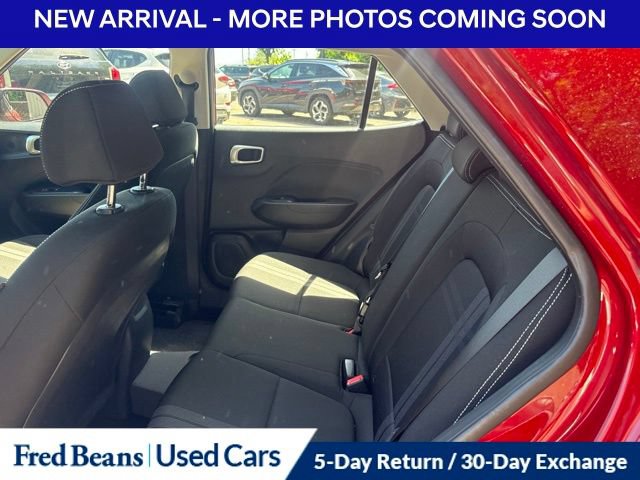 Certified 2023 Hyundai Venue SEL w/ Cargo Package FWD image 9