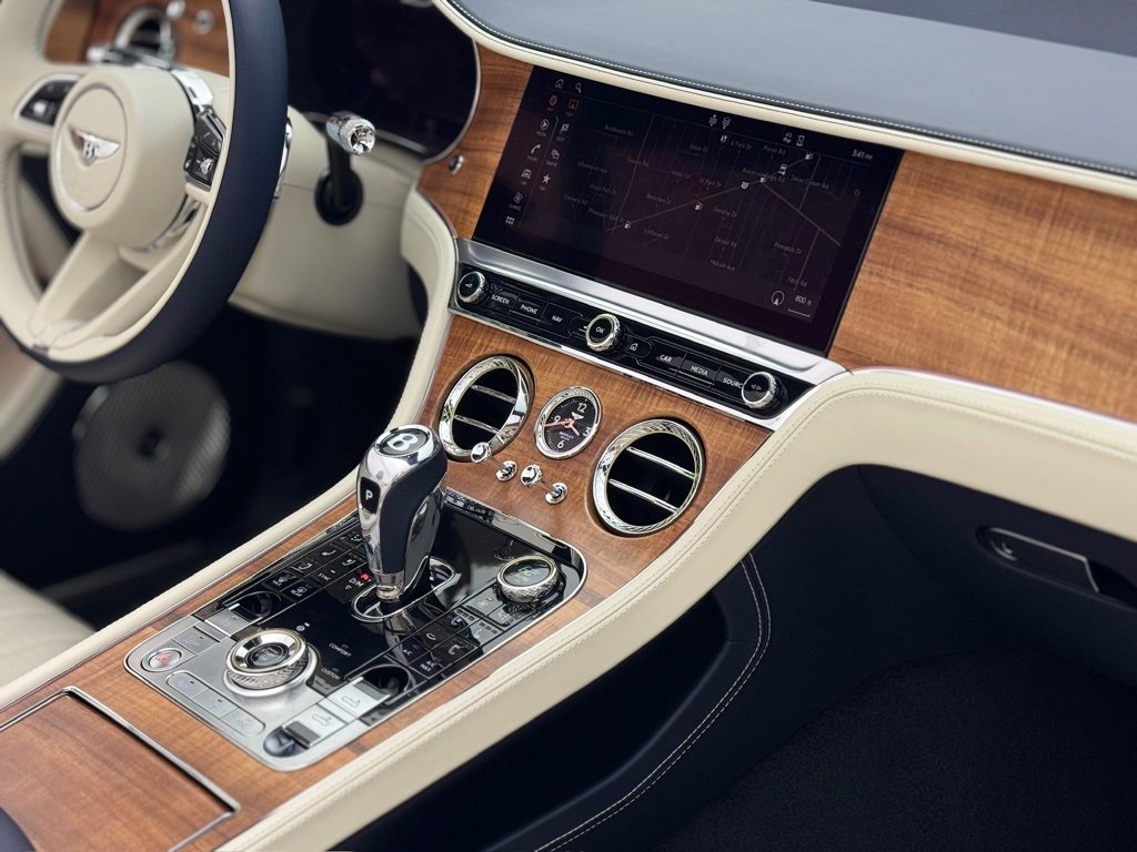 New 2024 Bentley Continental GT Azure image 30