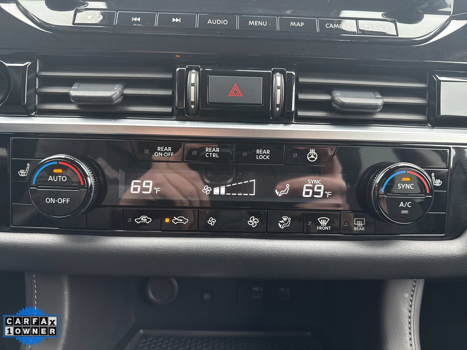Used 2025 Nissan Pathfinder SL AWD/4WD image 19