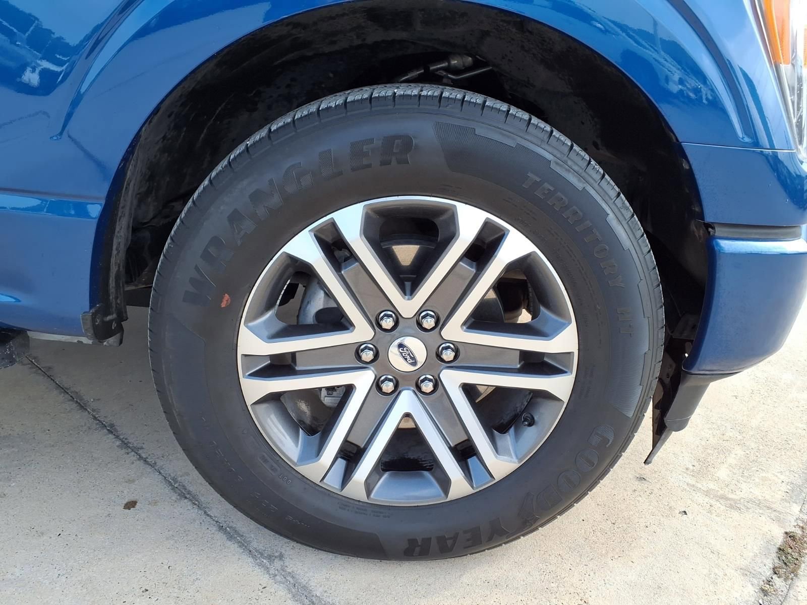 Used 2022 Ford F150 XL w/ STX Appearance Package RWD image 9