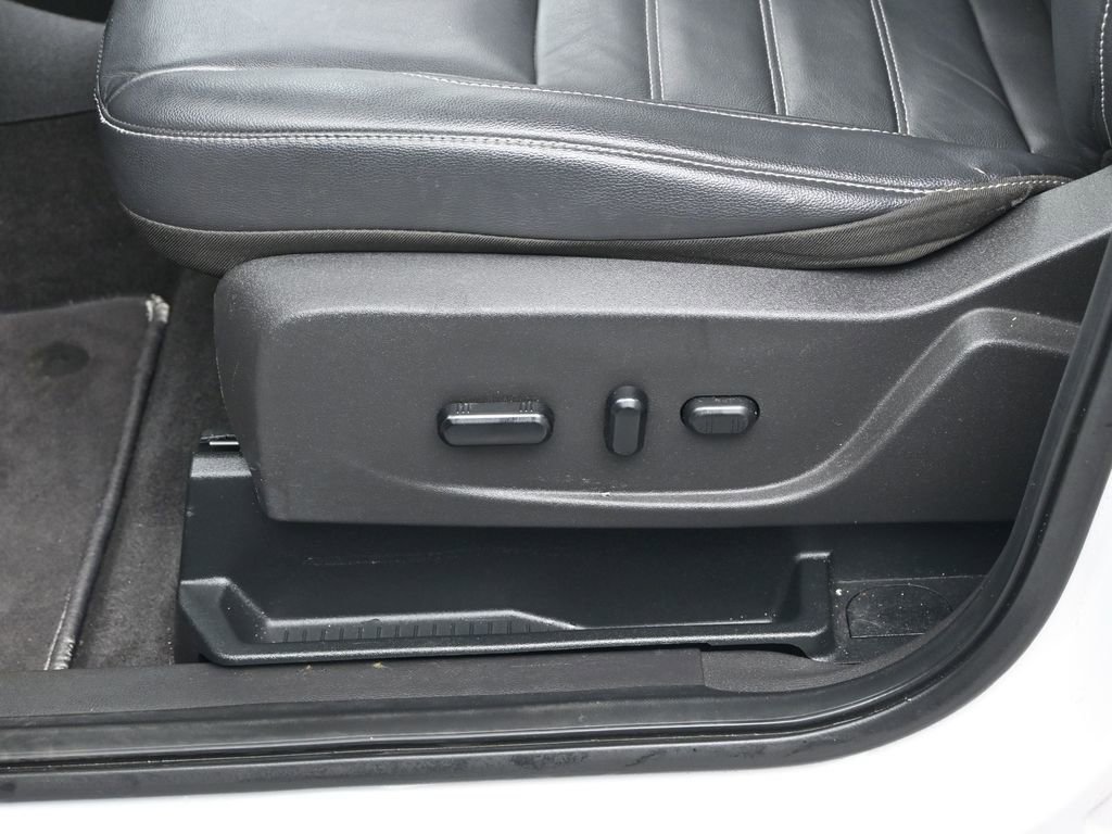 Used 2019 Ford Escape Titanium image 19