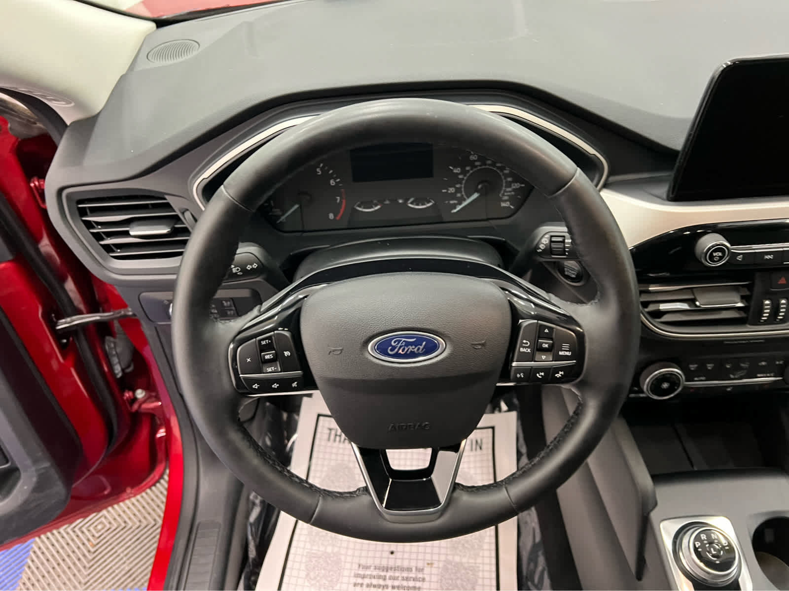 Used 2022 Ford Escape SE w/ Cold Weather Package image 19