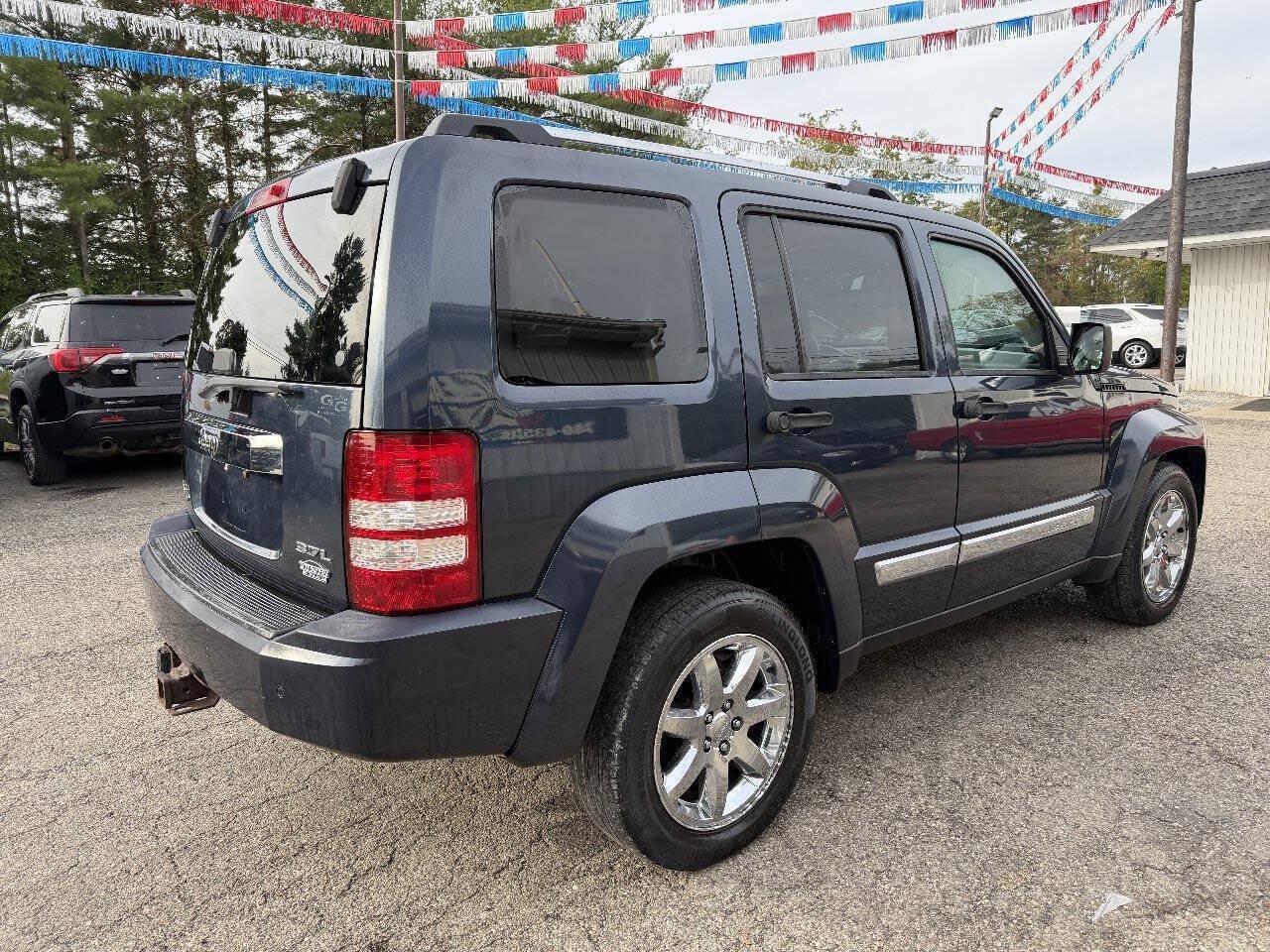 Used 2008 Jeep Liberty Limited w/ Premium Group II AWD/4WD image 5