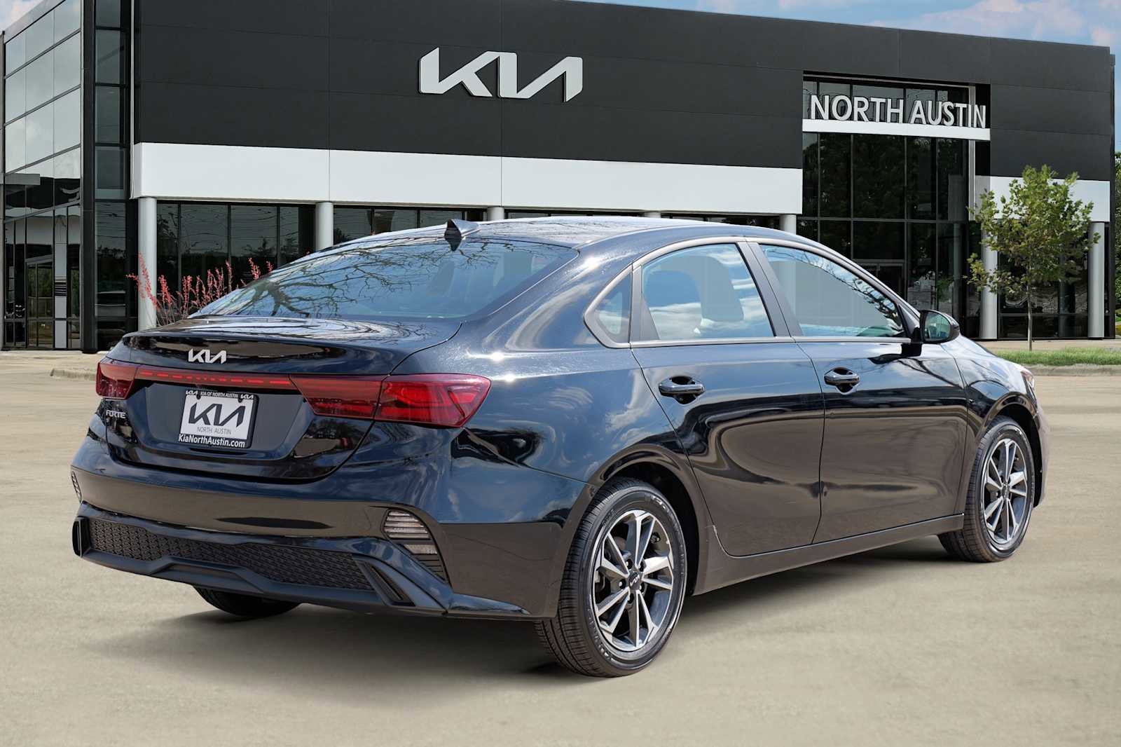 Certified 2024 Kia Forte LXS image 6