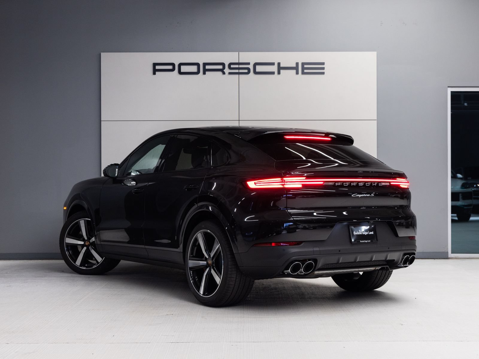 New 2026 Porsche Cayenne S AWD/4WD image 3