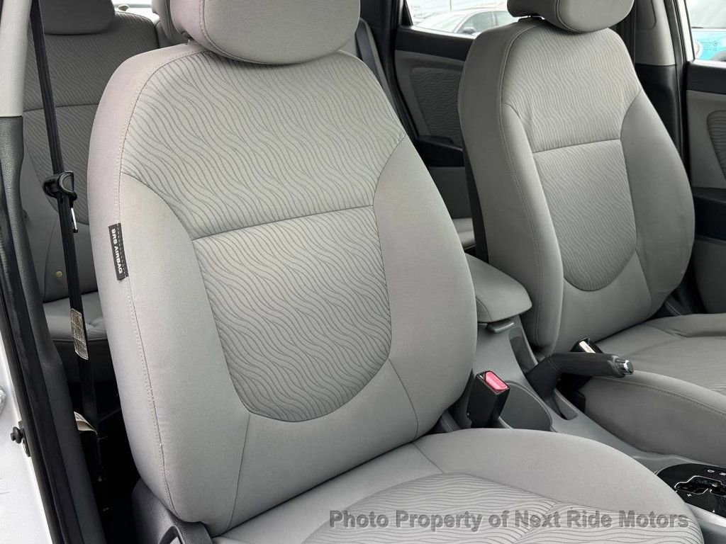 Used 2012 Hyundai Accent GLS w/ Premium Pkg 3 FWD image 17