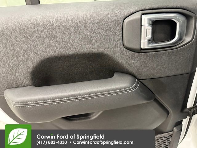 Used 2023 Jeep Gladiator Overland w/ LED Lighting Group image 18