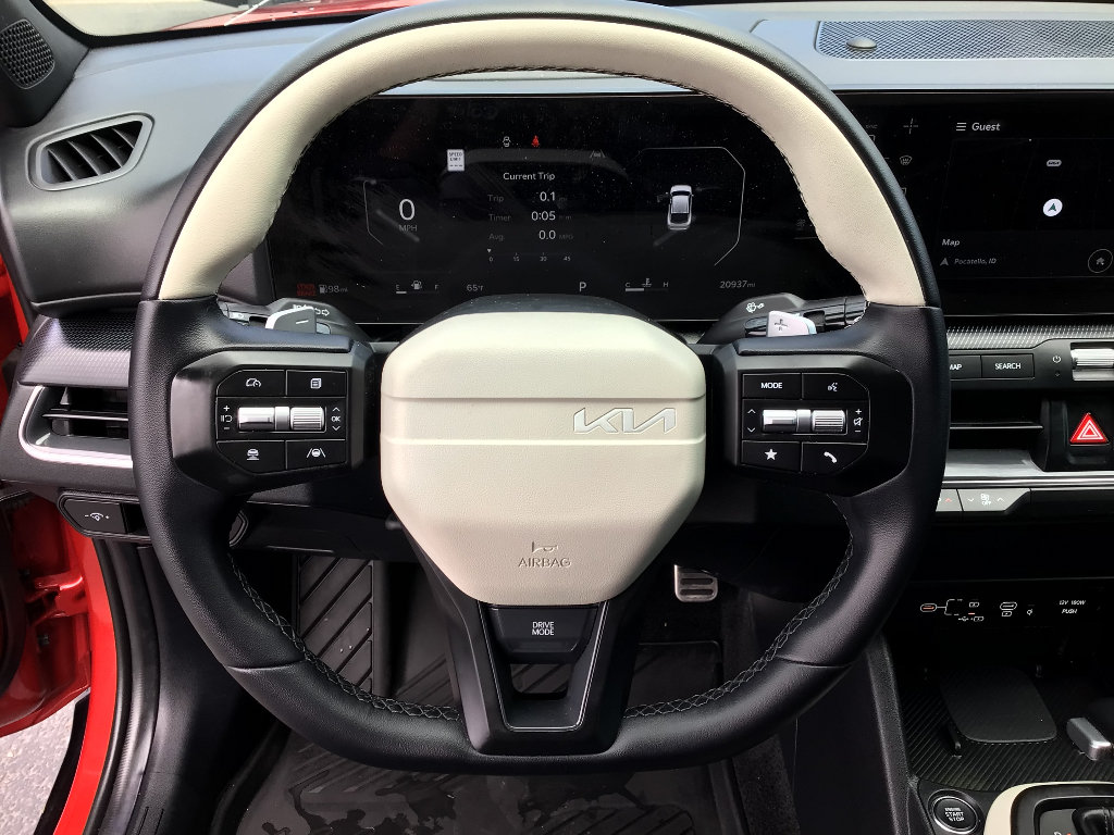 Used 2025 Kia K4 GT-Line Turbo FWD image 12